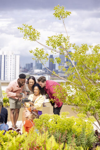 13. G15- london background-residents